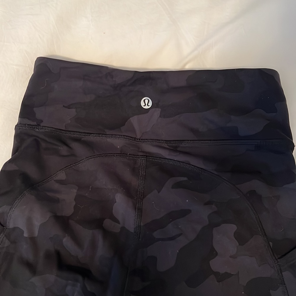 Lululemon Invigorate HR Tight - Picture 8 of 9